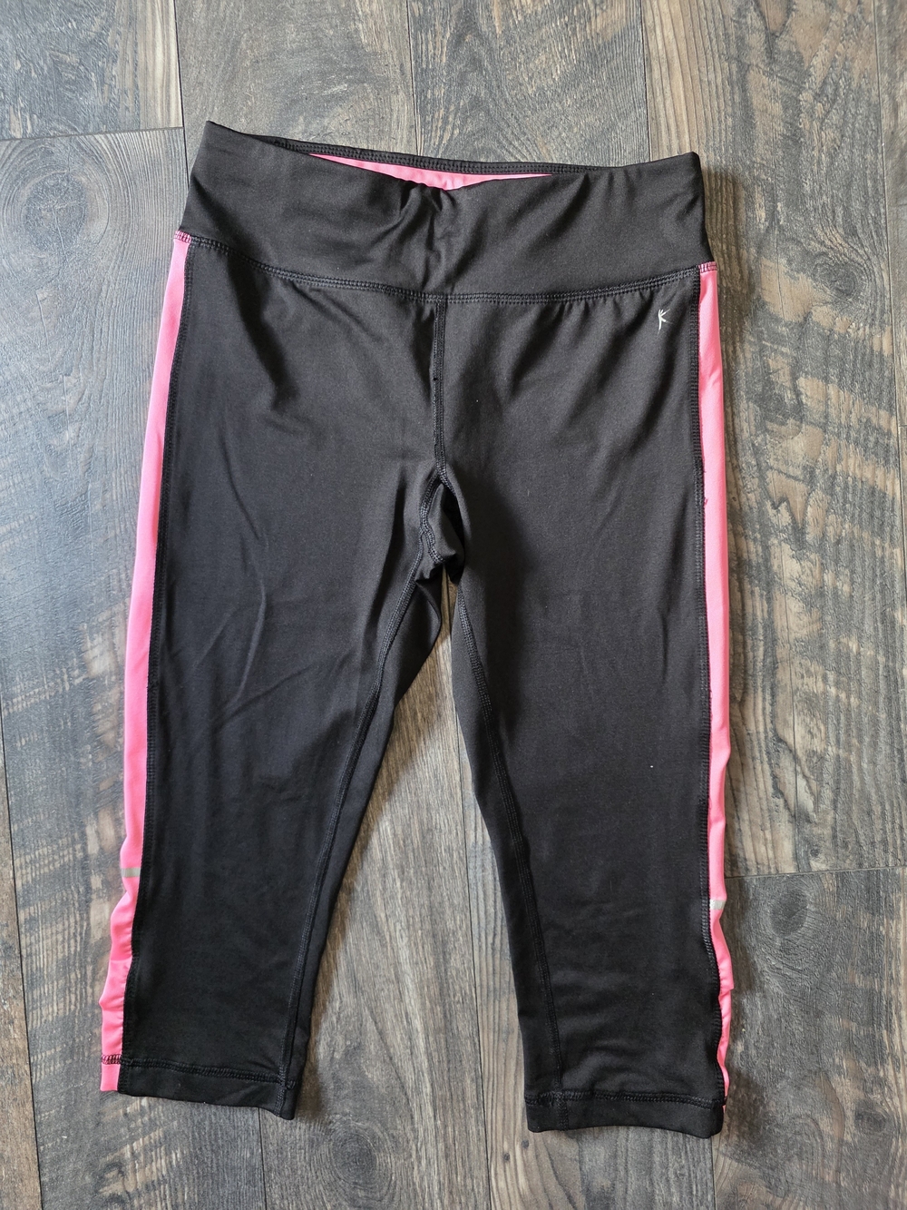 Danskin Black Capri Leggings with Pink Side Panels